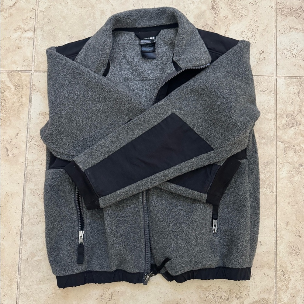 The North Face Youth Charcoal and Ebony Fleece Jacket - Picture 2 of 5